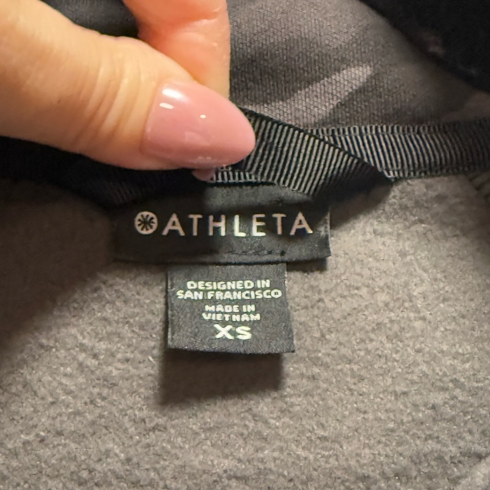 Athleta Triumph Black Camouflage Hoodie NWT size XS - Picture 6 of 11